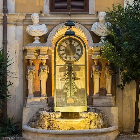 Palazzo Berardi: Renaissance Downtown Luxury * רומא