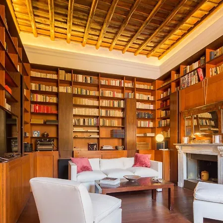 Palazzo Berardi: Renaissance Downtown Luxury Holiday home *