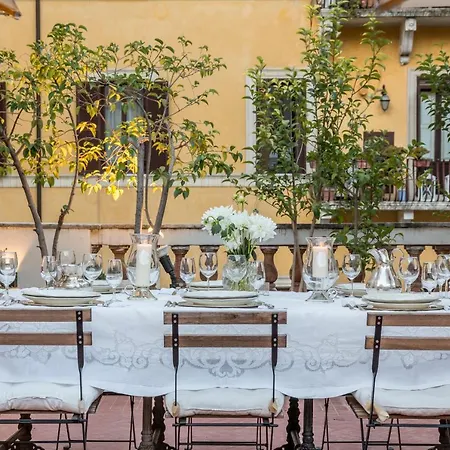 Palazzo Berardi: Renaissance Downtown Luxury Rome
