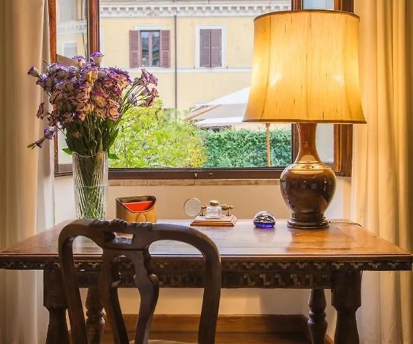 Palazzo Berardi: Renaissance Downtown Luxury Roma