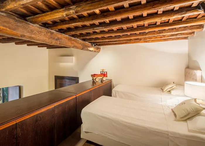 Сasa de vacaciones Palazzo Berardi: Renaissance Downtown Luxury *