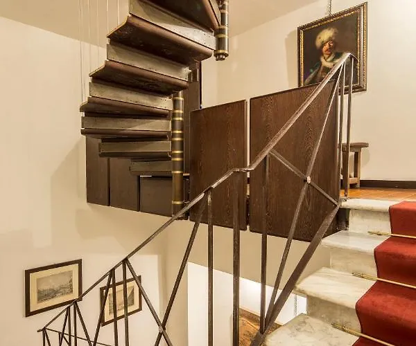 Сasa de vacaciones Palazzo Berardi: Renaissance Downtown Luxury *