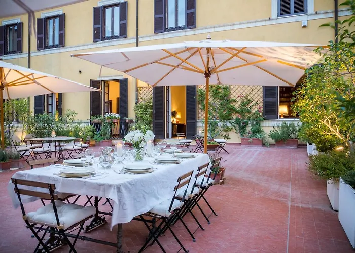 Palazzo Berardi: Renaissance Downtown Luxury Roma