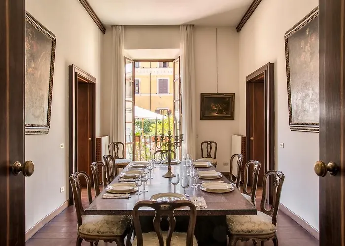 Palazzo Berardi: Renaissance Downtown Luxury * Roma