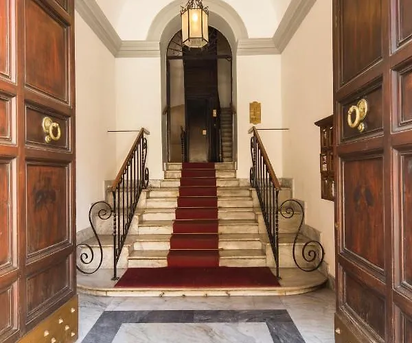 Palazzo Berardi: Renaissance Downtown Luxury Roma