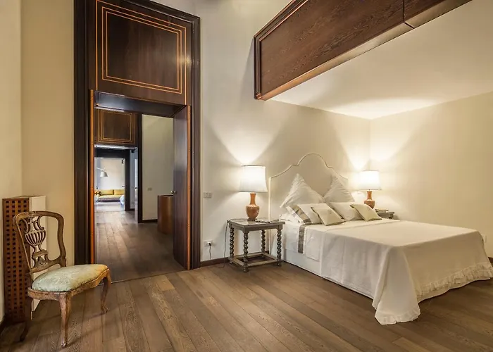 Palazzo Berardi: Renaissance Downtown Luxury Roma