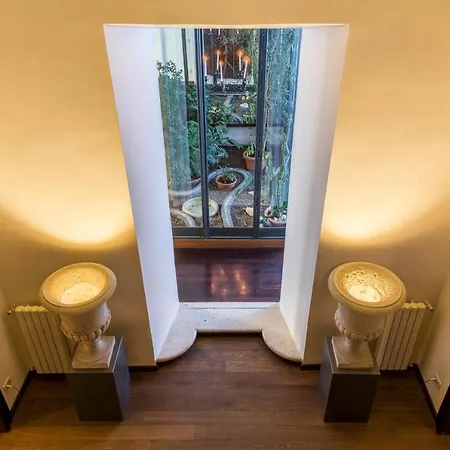 Palazzo Berardi: Renaissance Downtown Luxury Ferienhaus *