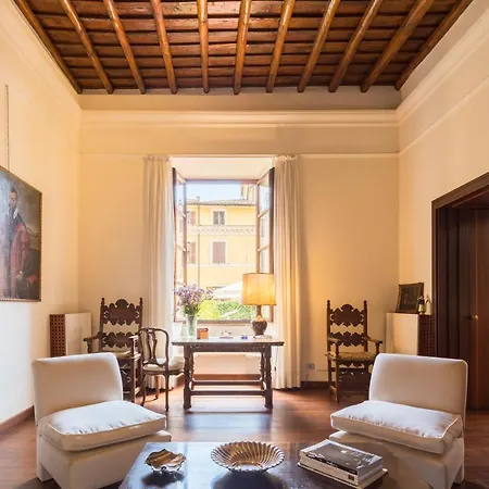 Palazzo Berardi: Renaissance Downtown Luxury Ferienhaus